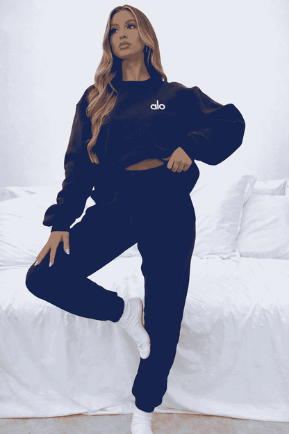 Womens Signature Lounge Set ALO Comfort Wear